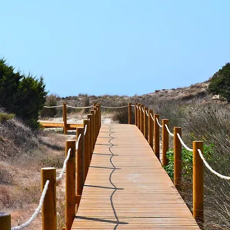 Сasa de vacaciones 84 Est, Oest,
