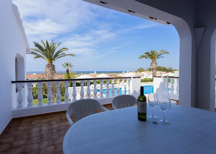 84 Est & Oest, By Menorcarentals