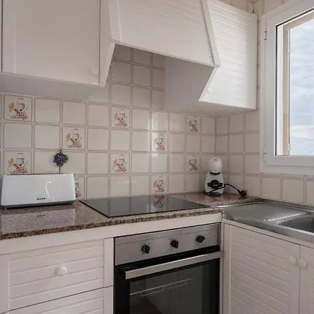 84 Est & Oest, By Menorcarentals Holiday home